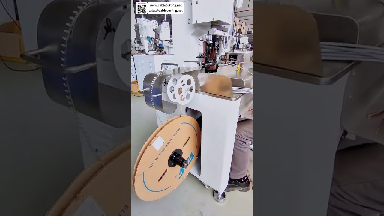 Máquina de Decapagem de Cabos Multipolares e Crimpagem de Terminais – Equipamento Automático para Chicotes Elétricos