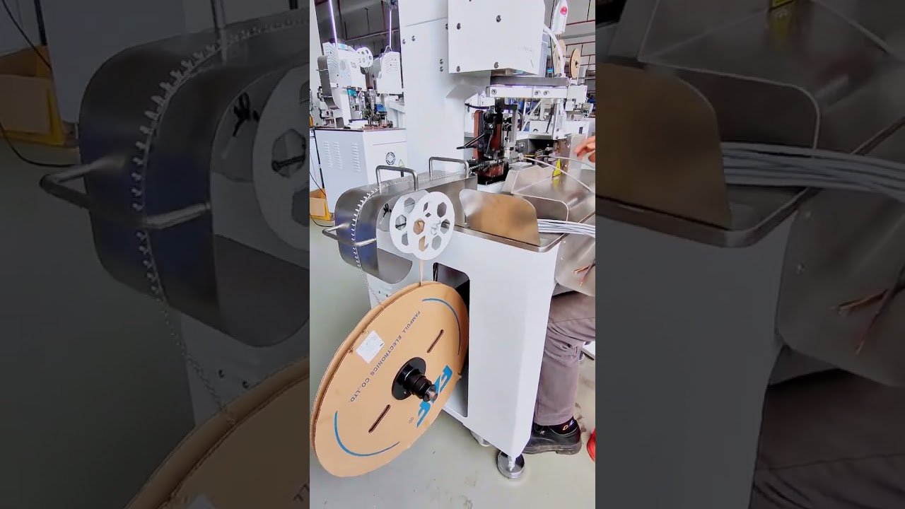 Máquina de Desencapar e Crimpar Fios Multinúcleo Revestidos | Automação Industrial #fábrica #máquina