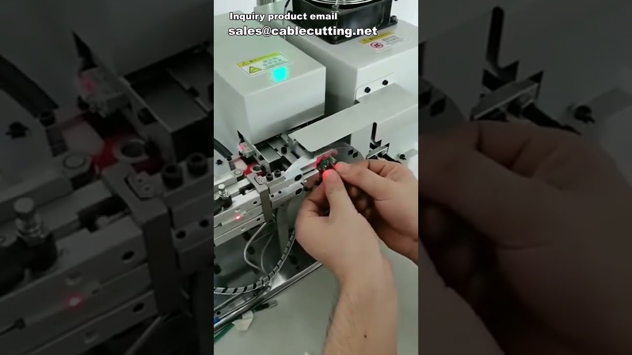 Máquina de Inserção de Mangas Automática com Aquecimento para Cabos