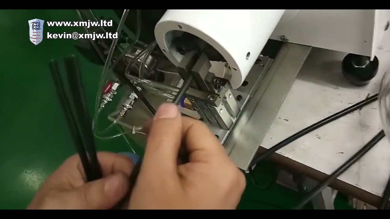 Máquina Automática de Corte, Crimpagem, Desencapamento e Torção de Fios | Eficiência Industrial