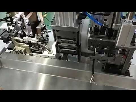 Máquina de Crimpagem Automática – Automação Industrial de Precisão