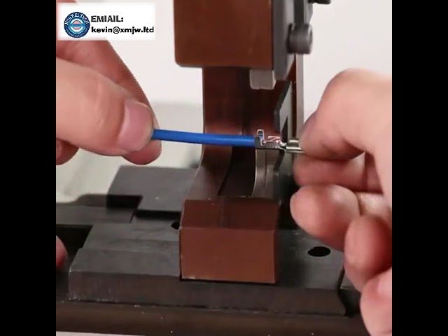 Matriz Vertical OTP para Máquina de Crimpagem de Terminais – Peça de Montagem de Precisão