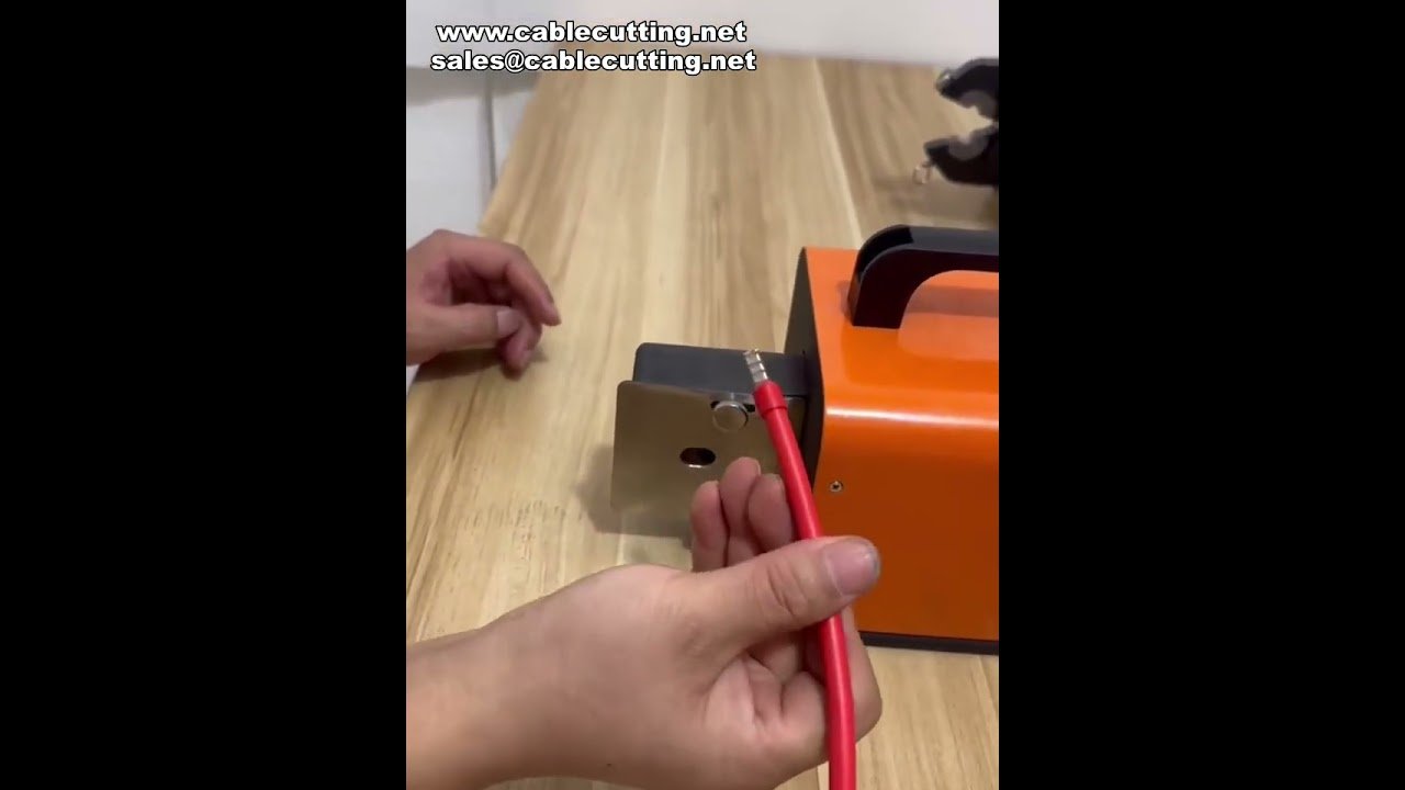 Máquina de Crimpagem Pneumática para Terminais Tubulares – Fios 0 a 50 mm² com Crimpo Quadrado