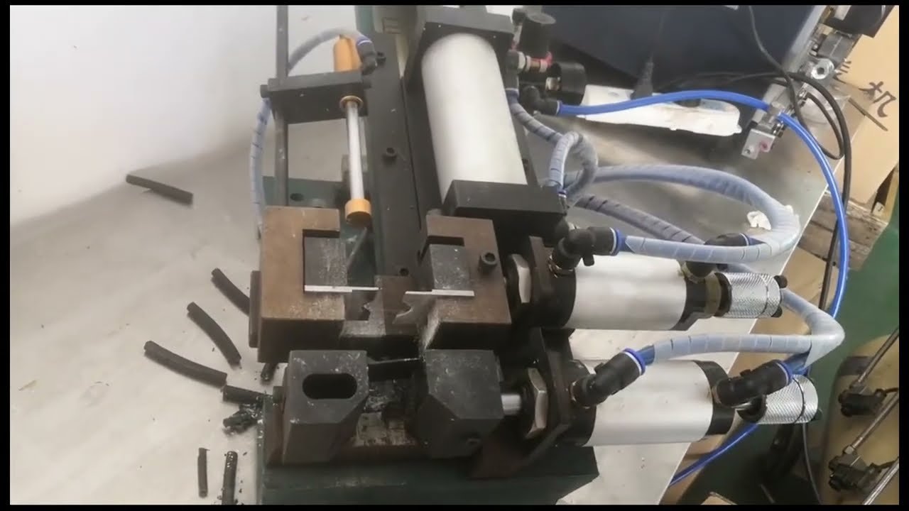 Máquina Pneumática de Decapagem de Cabos Quadrados Grandes - Desencapadeira Automática Industrial