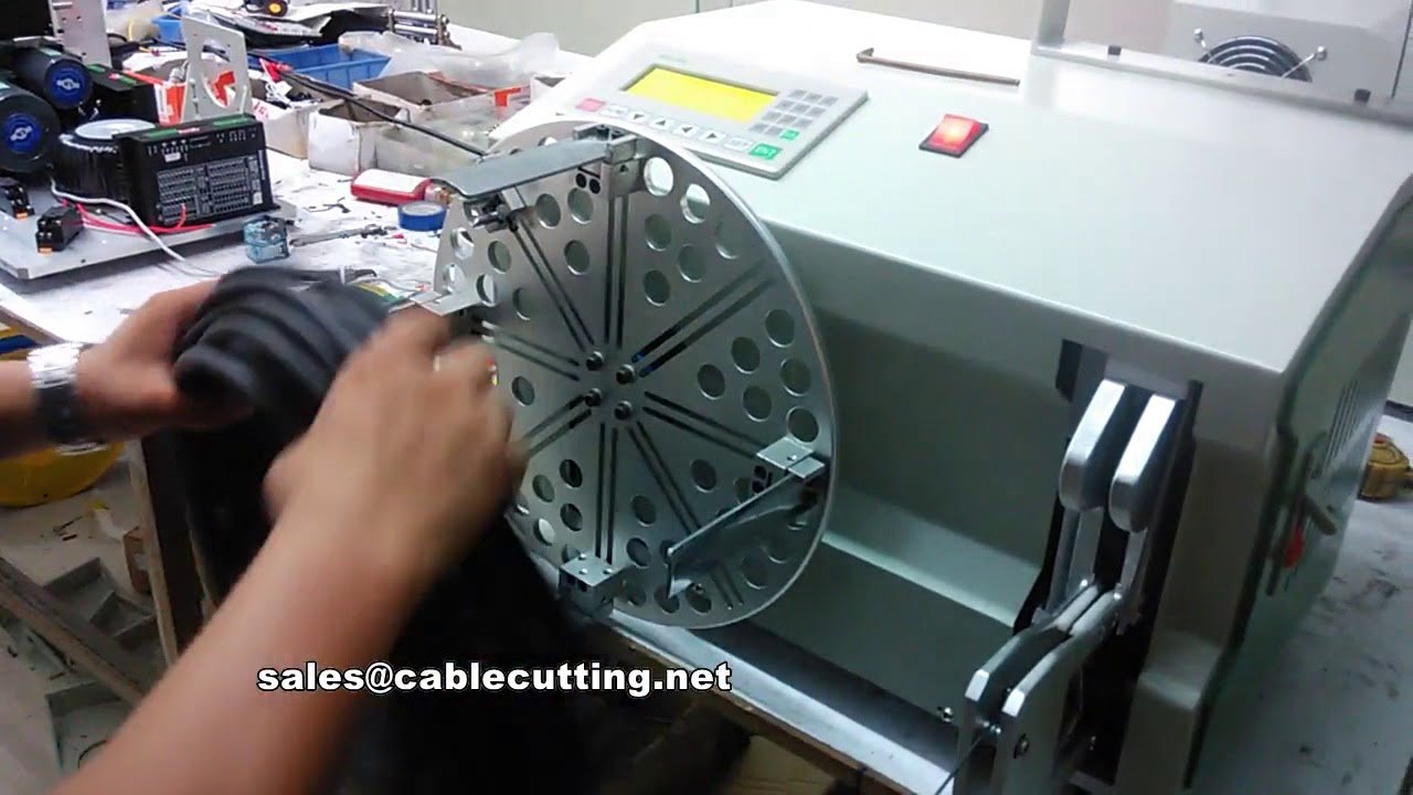 Máquina Automática de Enrolar e Amarrar Cabos - Eficiência Industrial