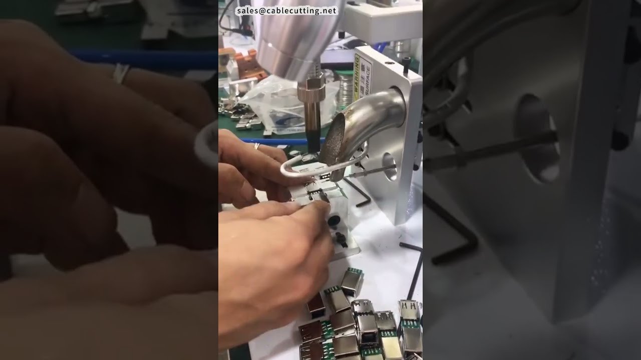 Solda Automática de Adaptador USB Fêmea para Impressora | Máquina Automática #fábrica #máquina #façavocêmesmo