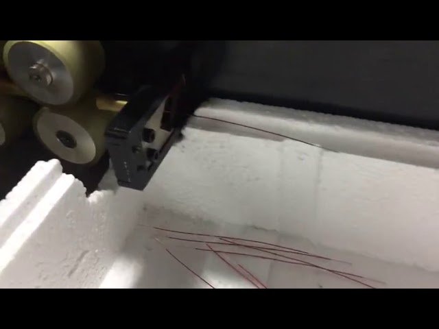 Máquina de Corte e Decapagem de Fio Esmaltado – Eficiência Industrial