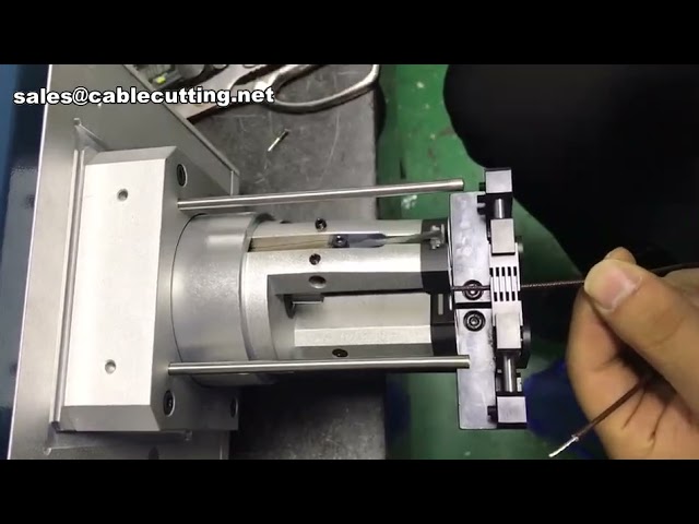 Máquina de Descascar Cabo Coaxial - Decapadora Automática para Cabos Coaxiais, Triaxiais e Blindados