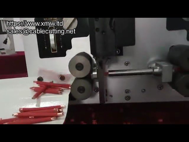 Máquina Automática de Corte e Descascamento de Cabos com Crimpagem de Fios - À Venda