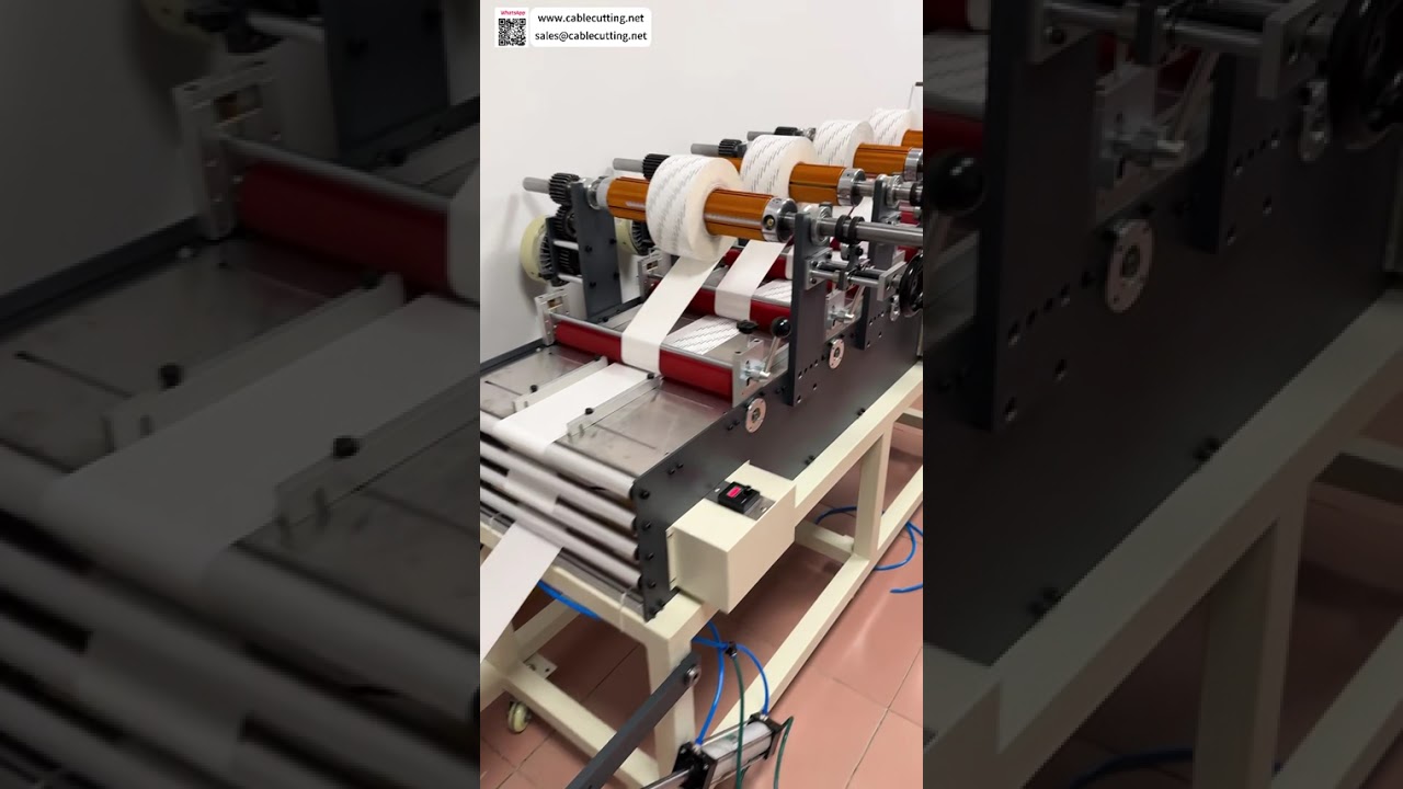 Máquina de Laminação de Adesivos de Quatro Camadas com Alinhamento Borda a Borda - Sistemas de Corte Personalizados