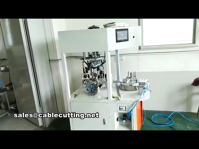 Máquina automática de enrolar e amarrar tubos de água quente com 3 cintas