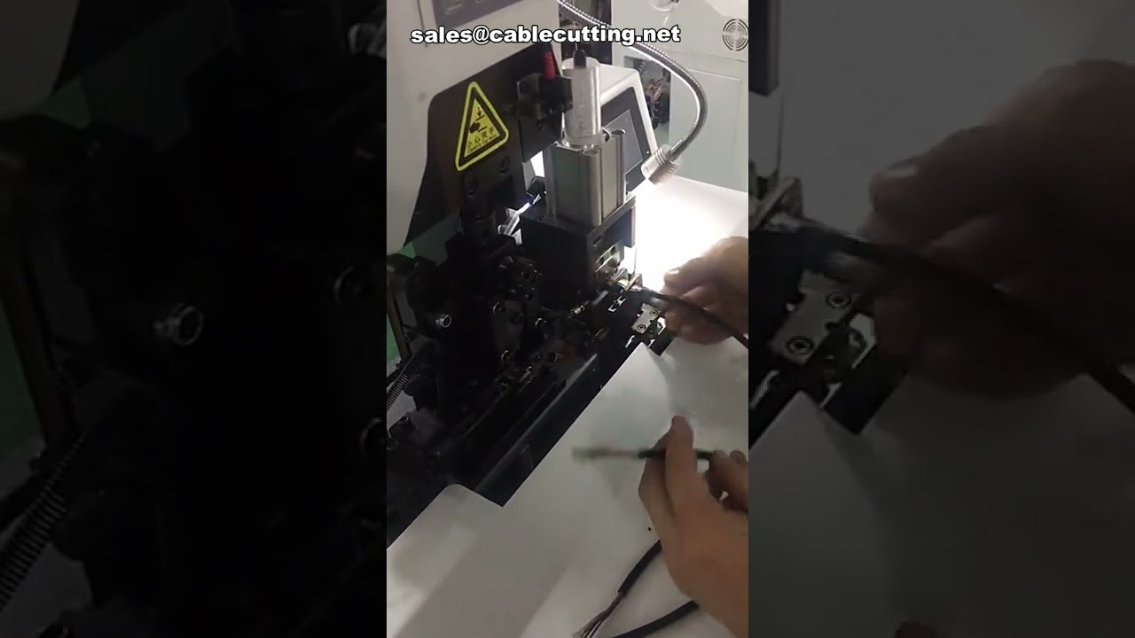 Máquina de Descascar Cabos Elétricos | Desencapador e Crimpador BV Hardline — Demonstração