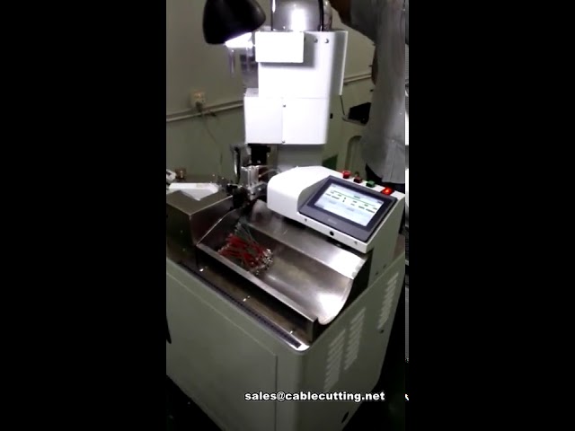 Máquina de crimpagem automática de terminais – Corte, decapagem e crimpagem de fio duplo