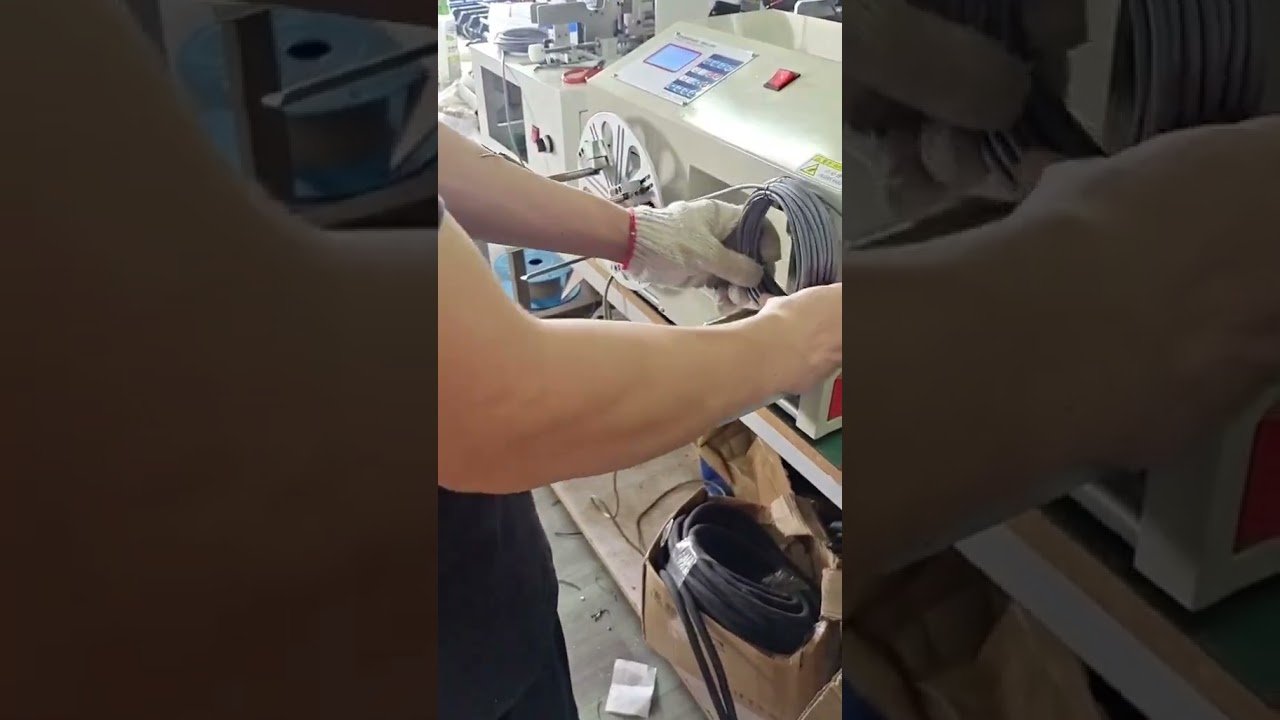Equipamento Rápido e Fácil para Bobinagem e Amarração de Cabos de Dados e Energia