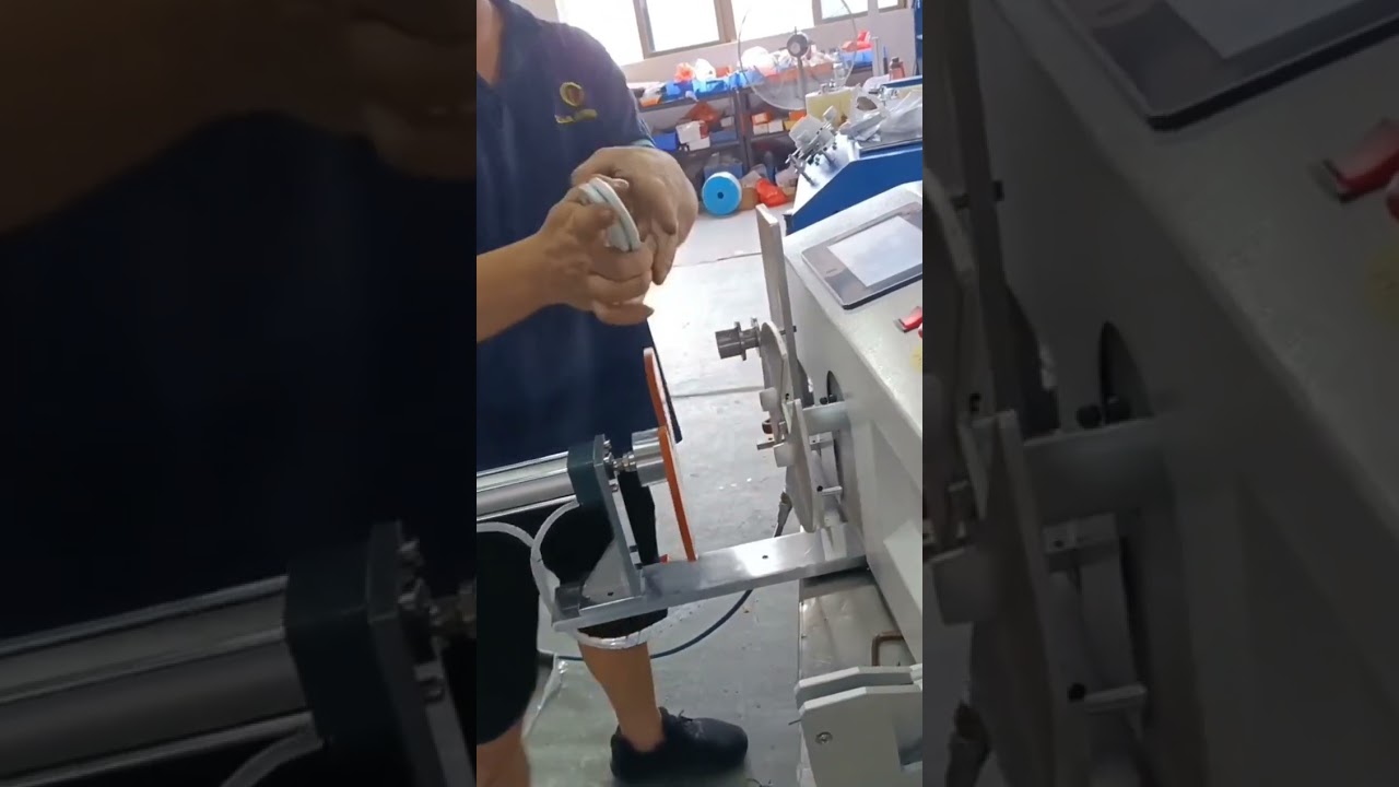 Máquina de Enrolar e Amarrar Cabos de Dados em Ação #fábrica #automação