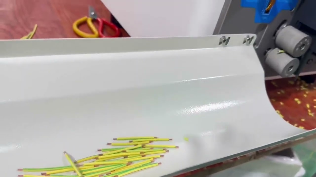 Máquina Automática de Decapagem de Fios para Computador: Rápida, Eficiente e Econômica