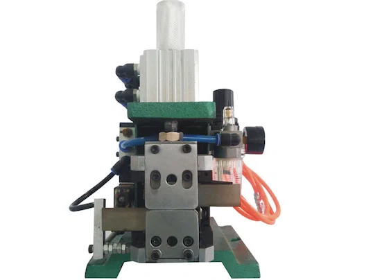 Máquina de Descascar e Torcer Fios Multi-Core WPM-4F+T - Máquina de Escova de Arame Semiautomática